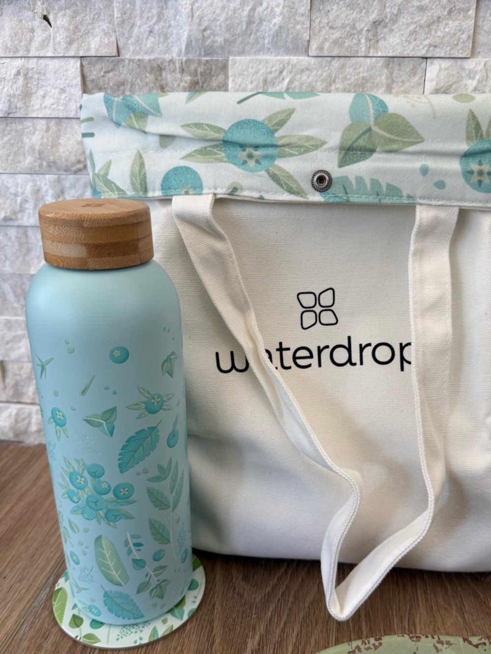 Insulated Water Bottle 20oz & Matching Tote Bag & Coaster - pastel blue - New! - Picture 2 of 7